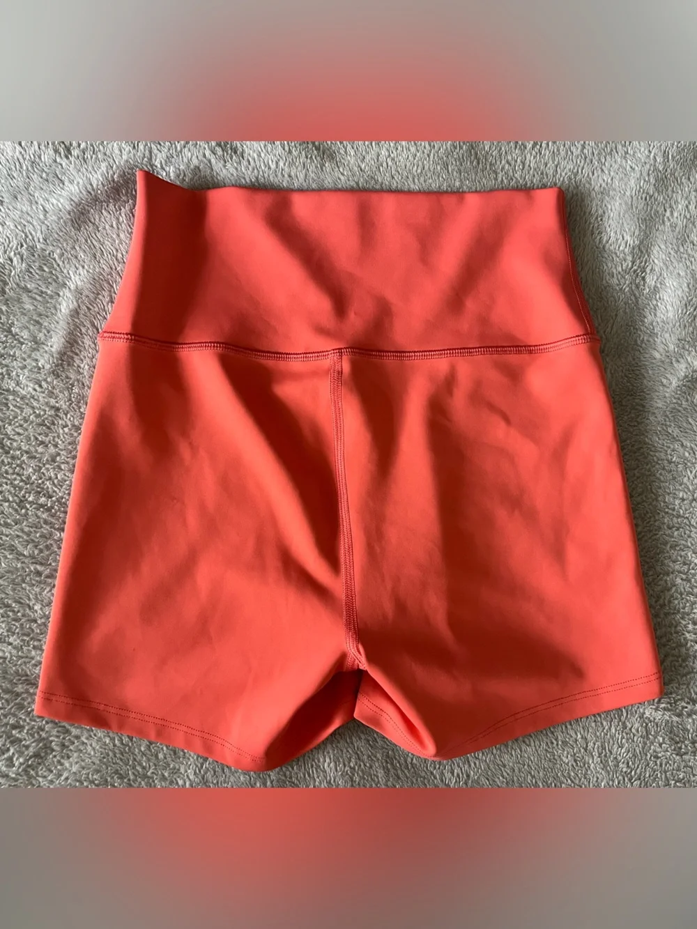 Alo Airlift Biker Shorts 3.5” coral pink